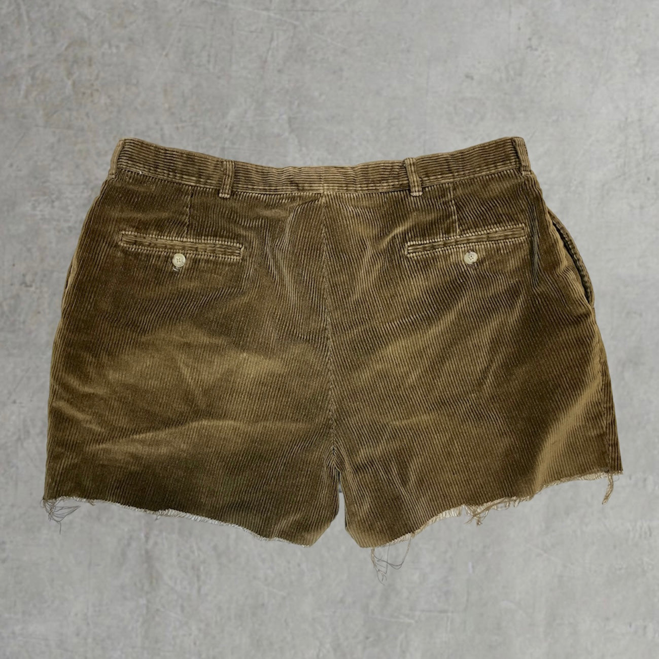 Retro Brown Corduroy Shorts w/ Matching Scrunchie | W: 39 in
